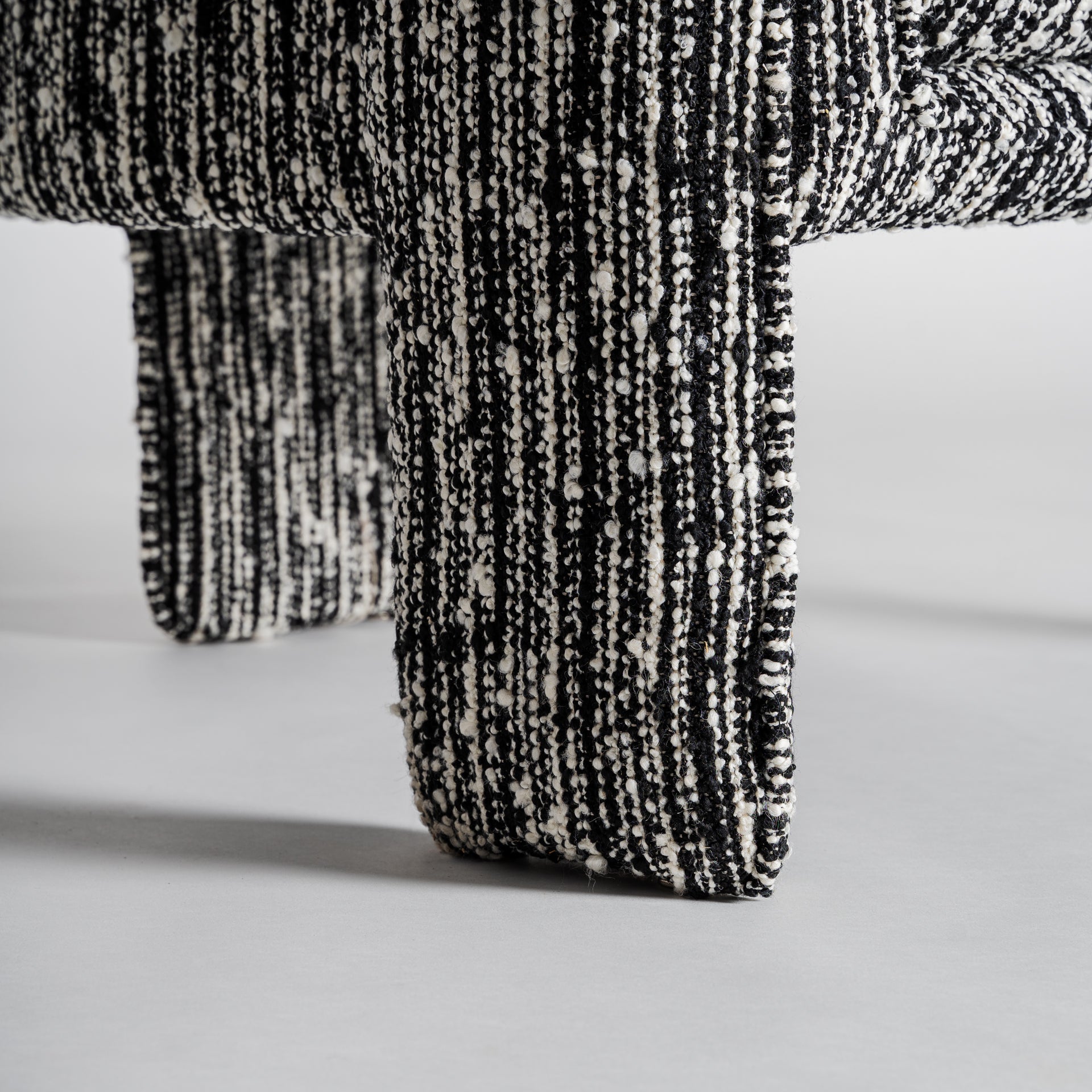 KOSTOV ARMCHAIR